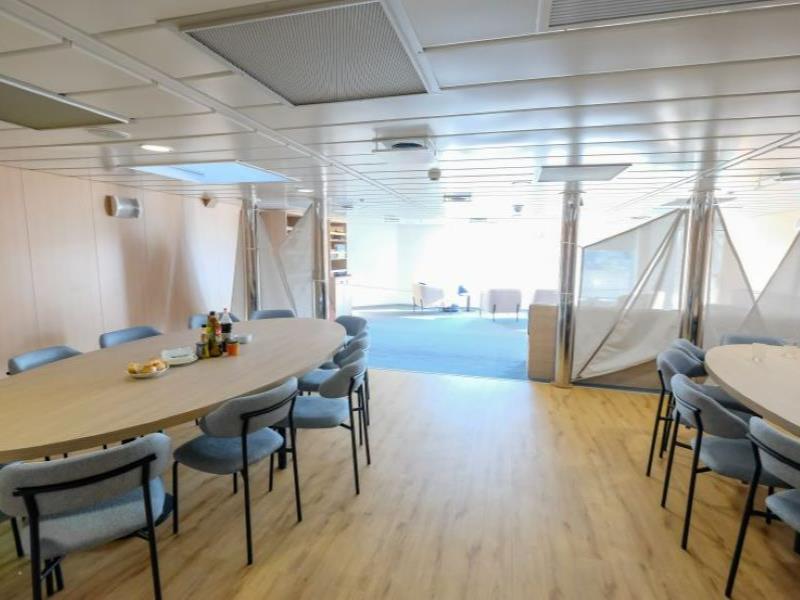 Neoliner Origin - cabine 4