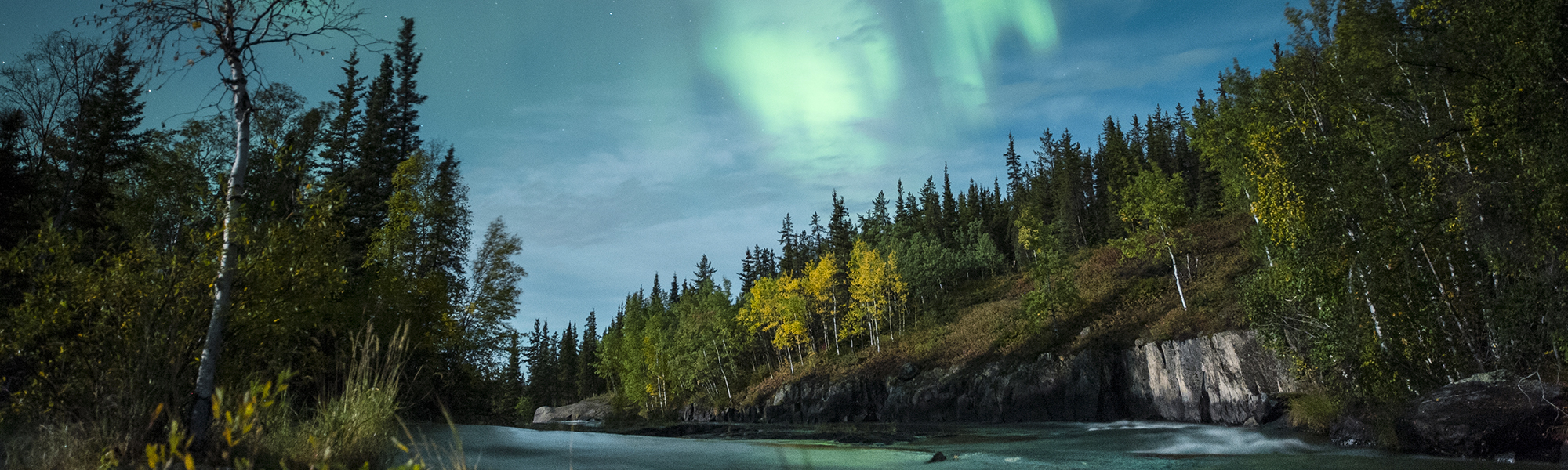 Observation aurores boréales Territoires du Nord-Ouest © Mericsso - iStock