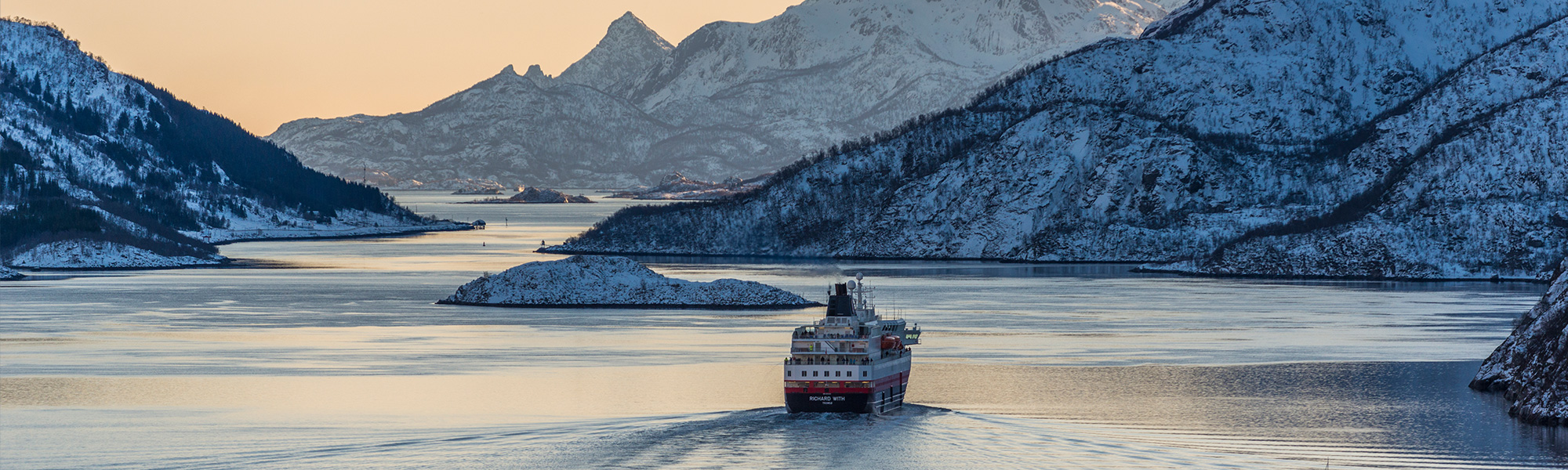 Croisière Bateaux de croisière © Trym_Ivar_Bergsmo / Hurtigruten