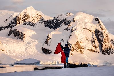 © Max Draeger / Oceanwide Expeditions - Bivouac en Antarctique Bivouac en Antarctique