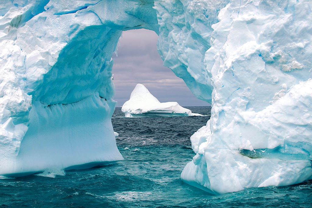 Image Croisière expédition Antarctique - Mer de Weddell - Iles Sandwich du sud - Terre de la Reine Maud