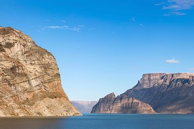 © Ruben / Adobe Stock - Île de Baffin - Nunavut - Canada Île de Baffin - Nunavut - Canada