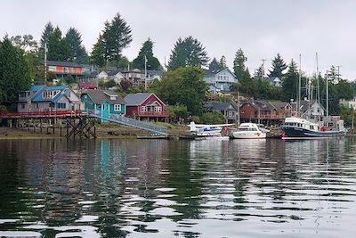 © Eric Balian - Ucluelet - Vancouver Island - Canada Ucluelet - Vancouver Island - Canada