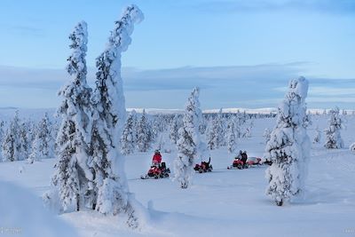 © Stéphane Michel - Motoneige en Laponie - Finlande Motoneige en Laponie - Finlande