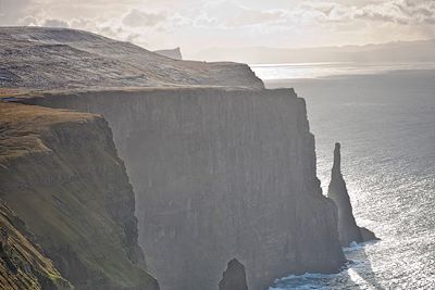 Falaises de Beinisvoro sur l'île de Suduroy - Iles Féroé