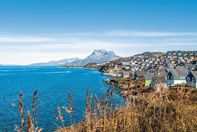 © Camilla Hylleberg/Greenland.com - Le village d'Uummannaq - Groenland Le village d'Uummannaq - Groenland