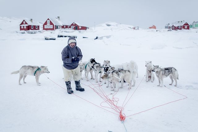 Voyage Dans un petit village inuit