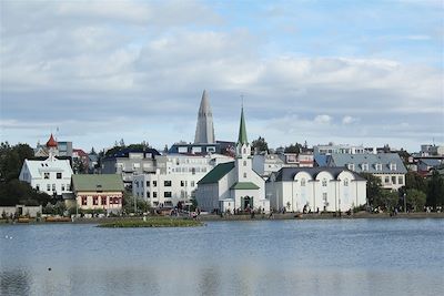 Lac Tjornin - Reykjavik - Islande