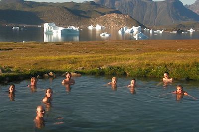 © Tasermiut - Les bains de Uunartoq - Groenland Les bains de Uunartoq - Groenland