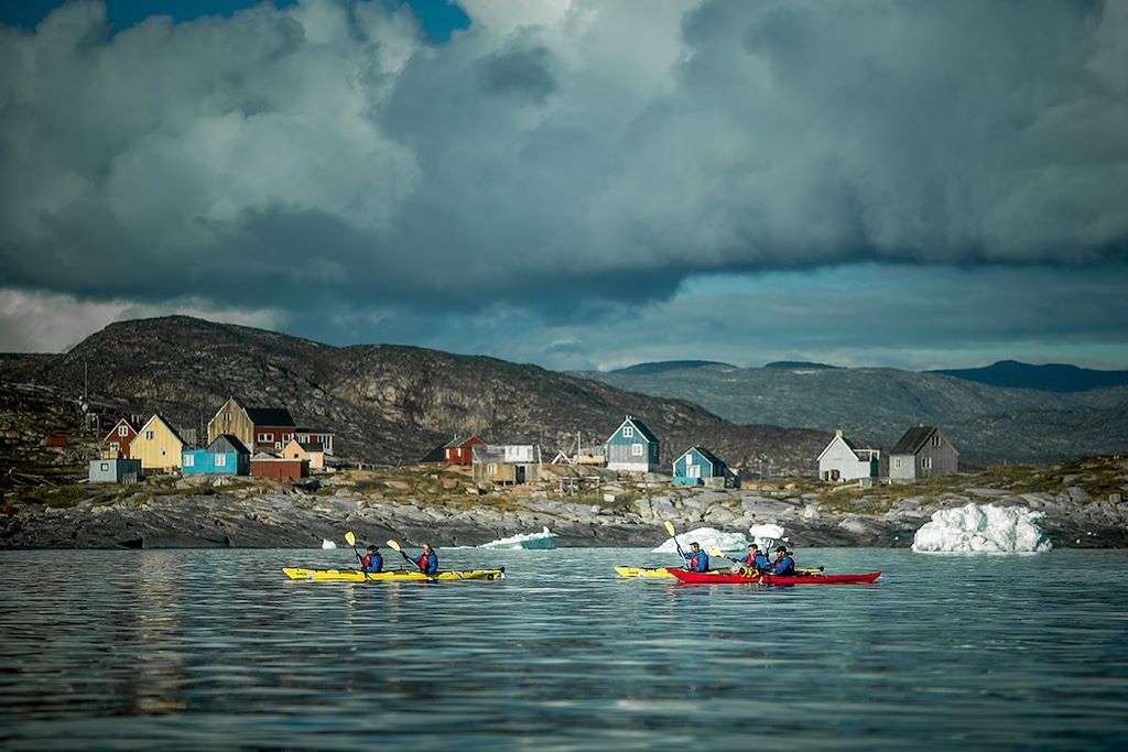 Kayaks dans la baie de Disko -Groenland