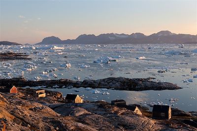 Icebergs et aurores boréales dans l'objectif