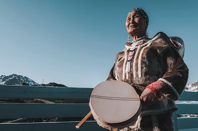 Costume traditionnel de femme inuit - Groenland