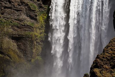 © Quentin Gaudillière - Détail de Skogafoss - Islande Détail de Skogafoss - Islande