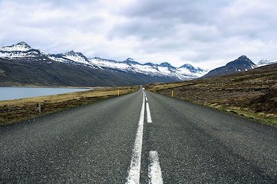 © Victor Labarre - Route - Fjords de l'Est - Islande Route - Fjords de l'Est - Islande