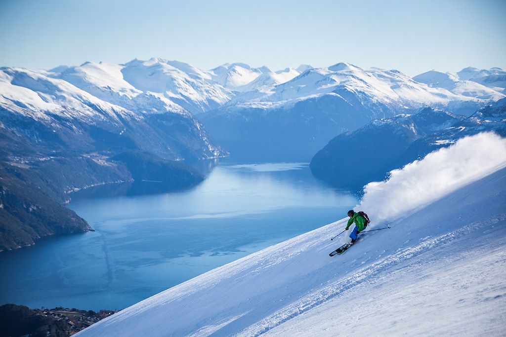 A la découverte des Alpes norvégiennes enneigées