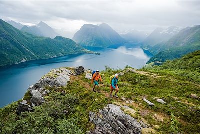 © Mattias Fredriksson/Visitnorway.com - Hjorundfjord - Comté de Møre og Romsdal - Norvège Hjorundfjord - Comté de Møre og Romsdal - Norvège