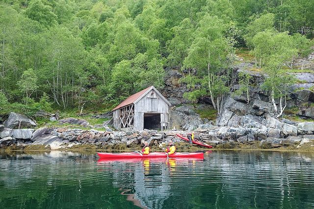 Voyage Kayak et randonnées dans le Hjørundfjord