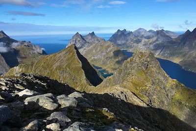 Vue au sommet du Munkan - Lofoten - Norvège