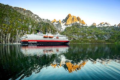 Navire Express côtier (Hurtigruten) - Norvège