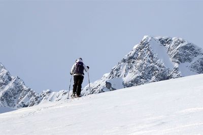 © Raymond Brès - Raid en raquettes - Norvège Raid en raquettes - Norvège