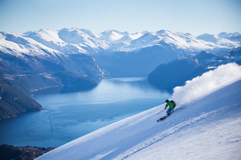 Image Ski de randonnée - Alpes de Sunnmøre - entre fjords et sommets