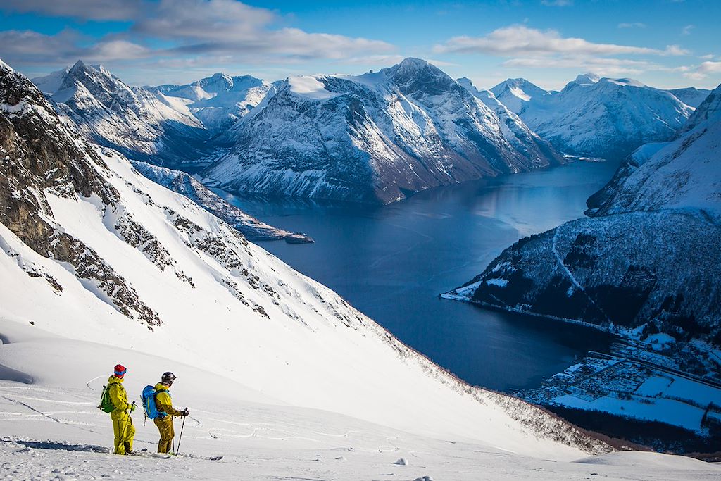 Image Ski de randonnée - Alpes de Sunnmøre - entre fjords et sommets