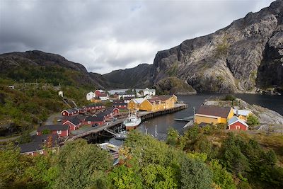 © Quentin Gaudillière - Reinefjord - Lofoten - Norvège Reinefjord - Lofoten - Norvège