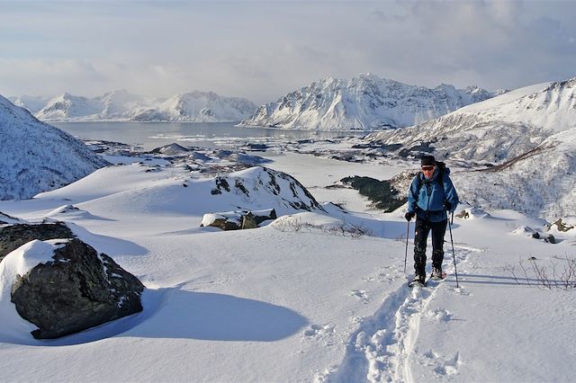 Voyage : La magie hivernale aux îles Lofoten Voyage La magie hivernale aux îles Lofoten