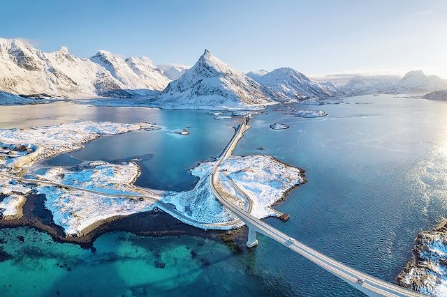 Voyage : La magie hivernale aux îles Lofoten Voyage La magie hivernale aux îles Lofoten