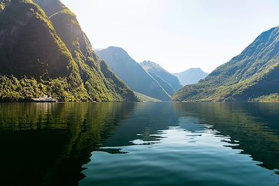 © Sverre Hjornevik / Fjord Norway - Naeroyfjord - Norvège Naeroyfjord - Norvège