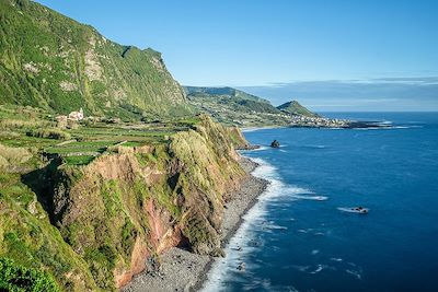 © GUIZIOU Franck / hemis.fr - Faja Grande - Ile de Flores - Açores - Portugal Faja Grande - Ile de Flores - Açores - Portugal