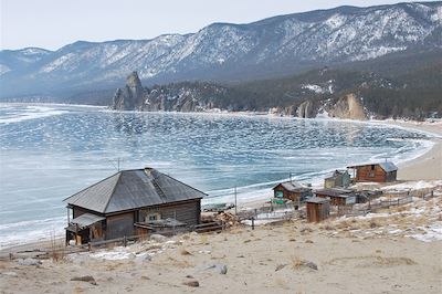 Lac Baikal gélé - Russie