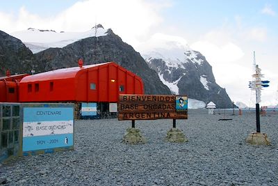 © OceanWide Expeditions - Orcades du Sud - Antarctique Orcades du Sud - Antarctique