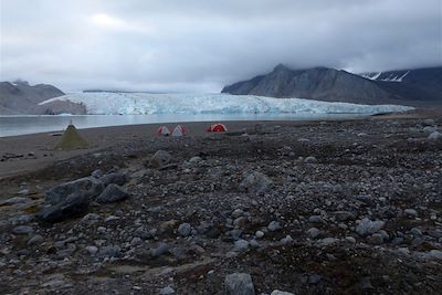 © Yann Lemoine - Bivouac - Spitzberg - Norvège Bivouac - Spitzberg - Norvège