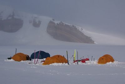 © Christophe Lefort - Bivouac au Spitzberg - Norvège Bivouac au Spitzberg - Norvège