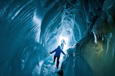 Sortie de la grotte de glace - Spitzberg - Norvège